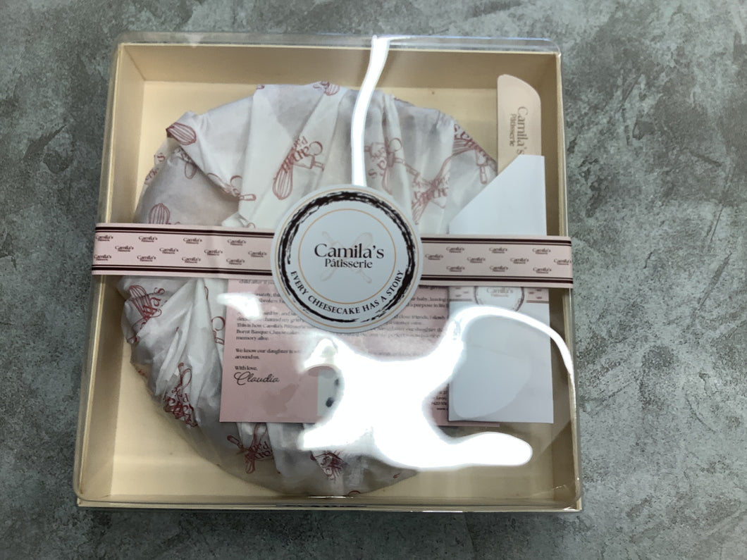 Large Camilas Cheesecake